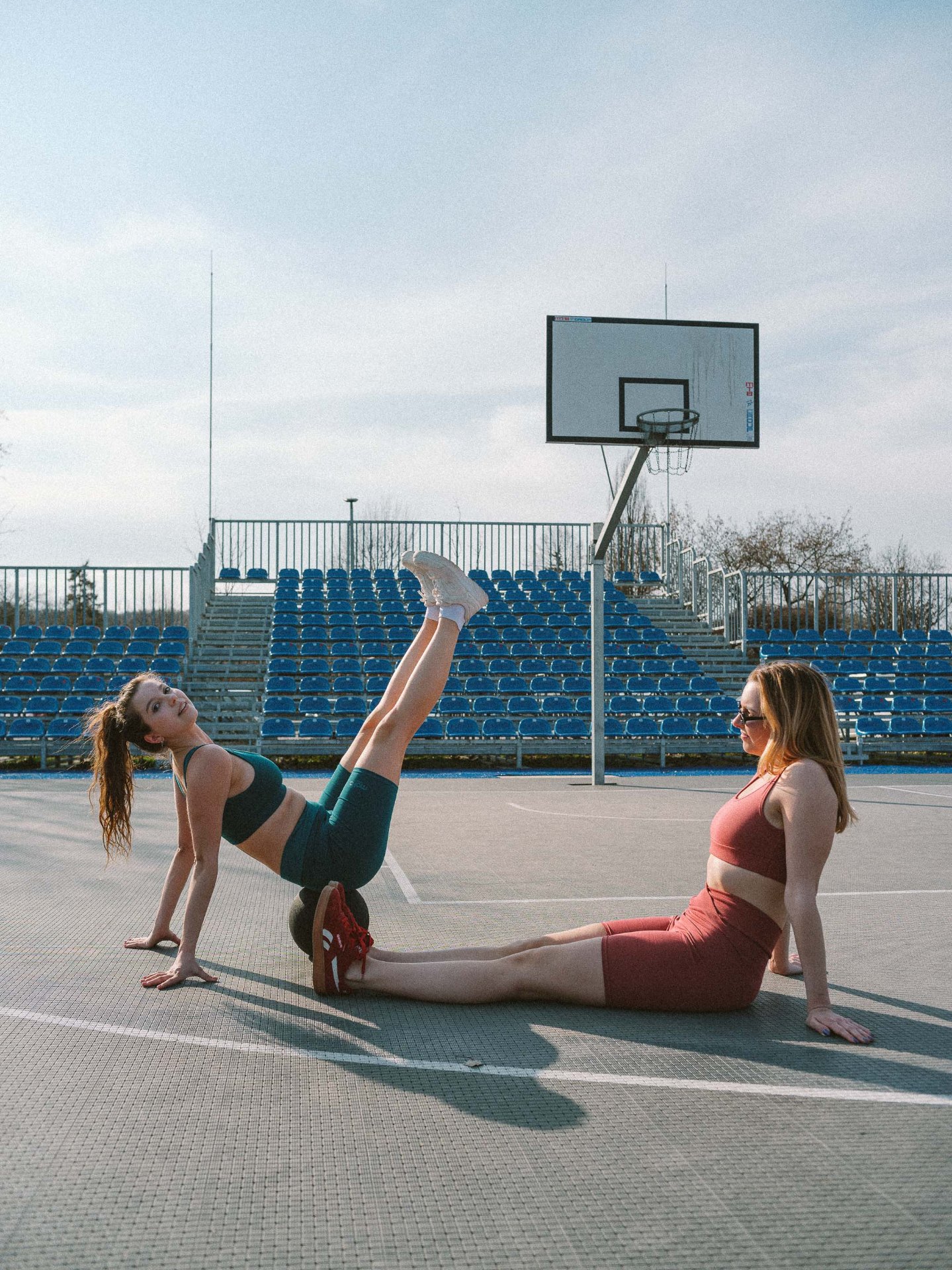 Moho Crew — court