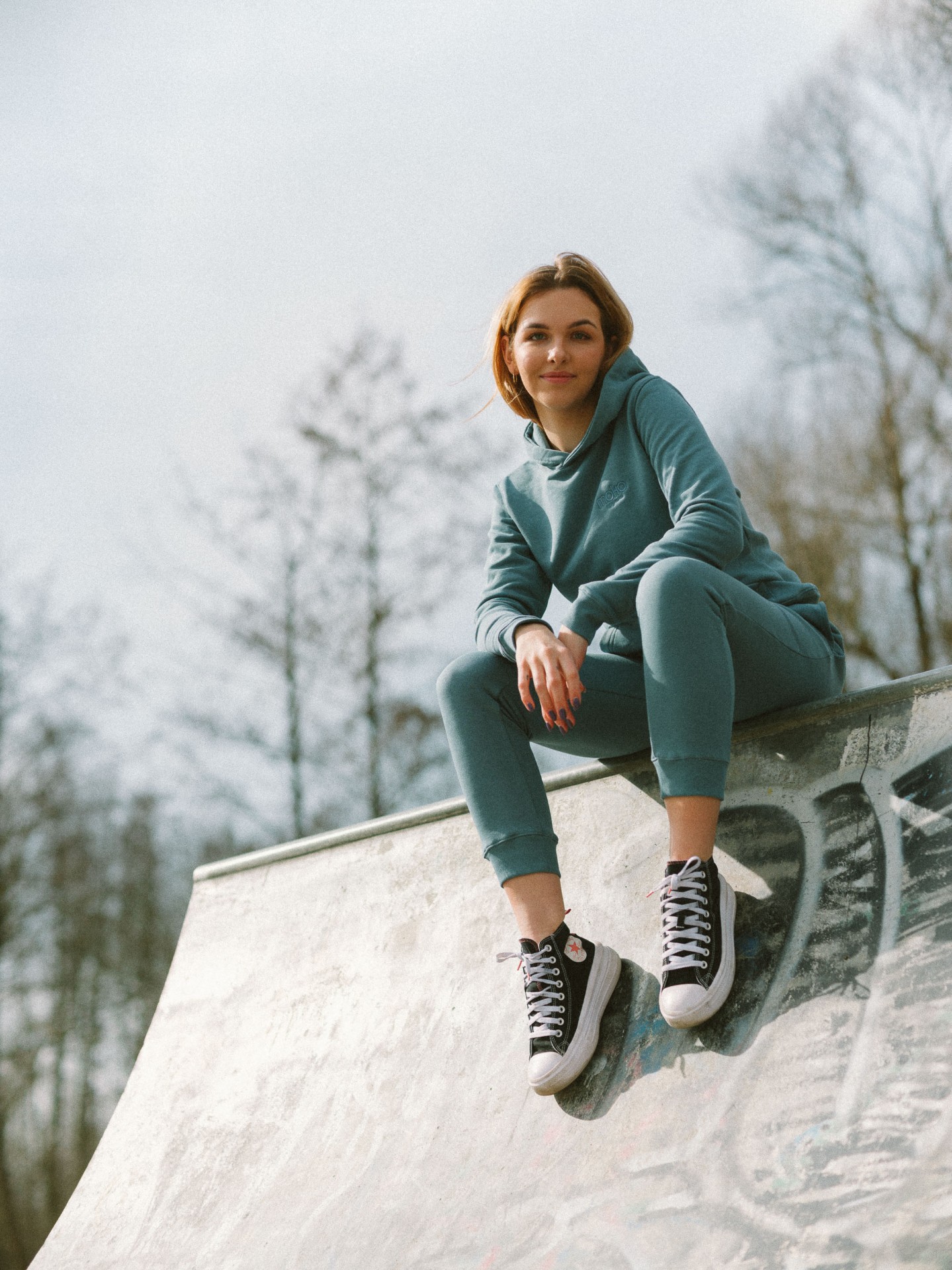 Essentials Joggers · Women Teal — ujęcie 4