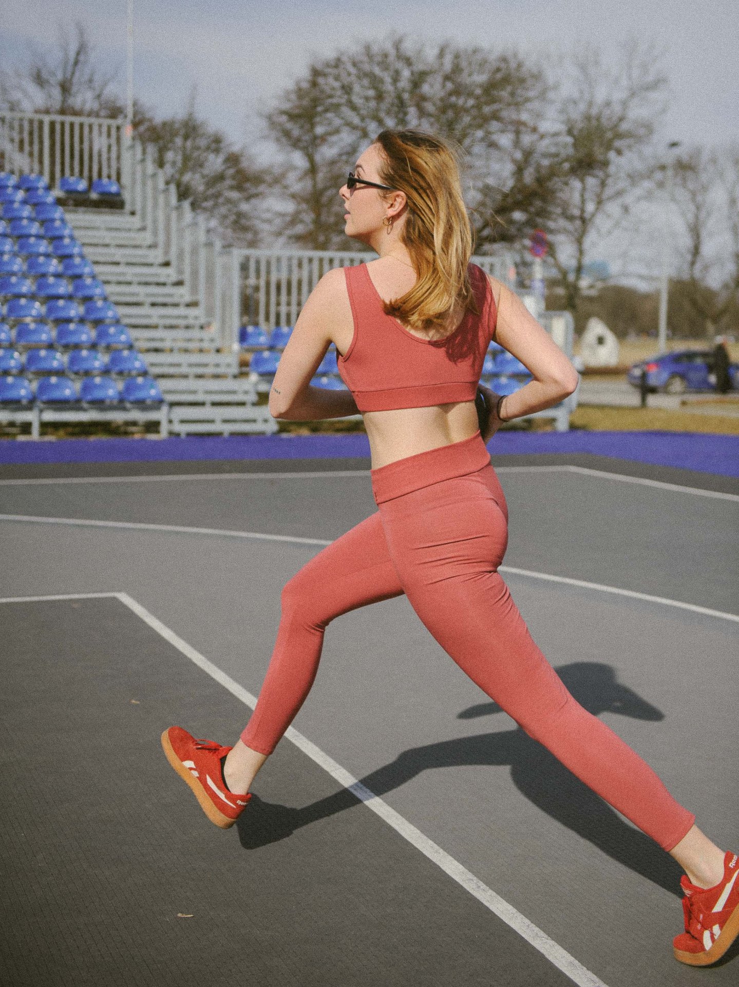 Move Leggings Rust — ujęcie 2