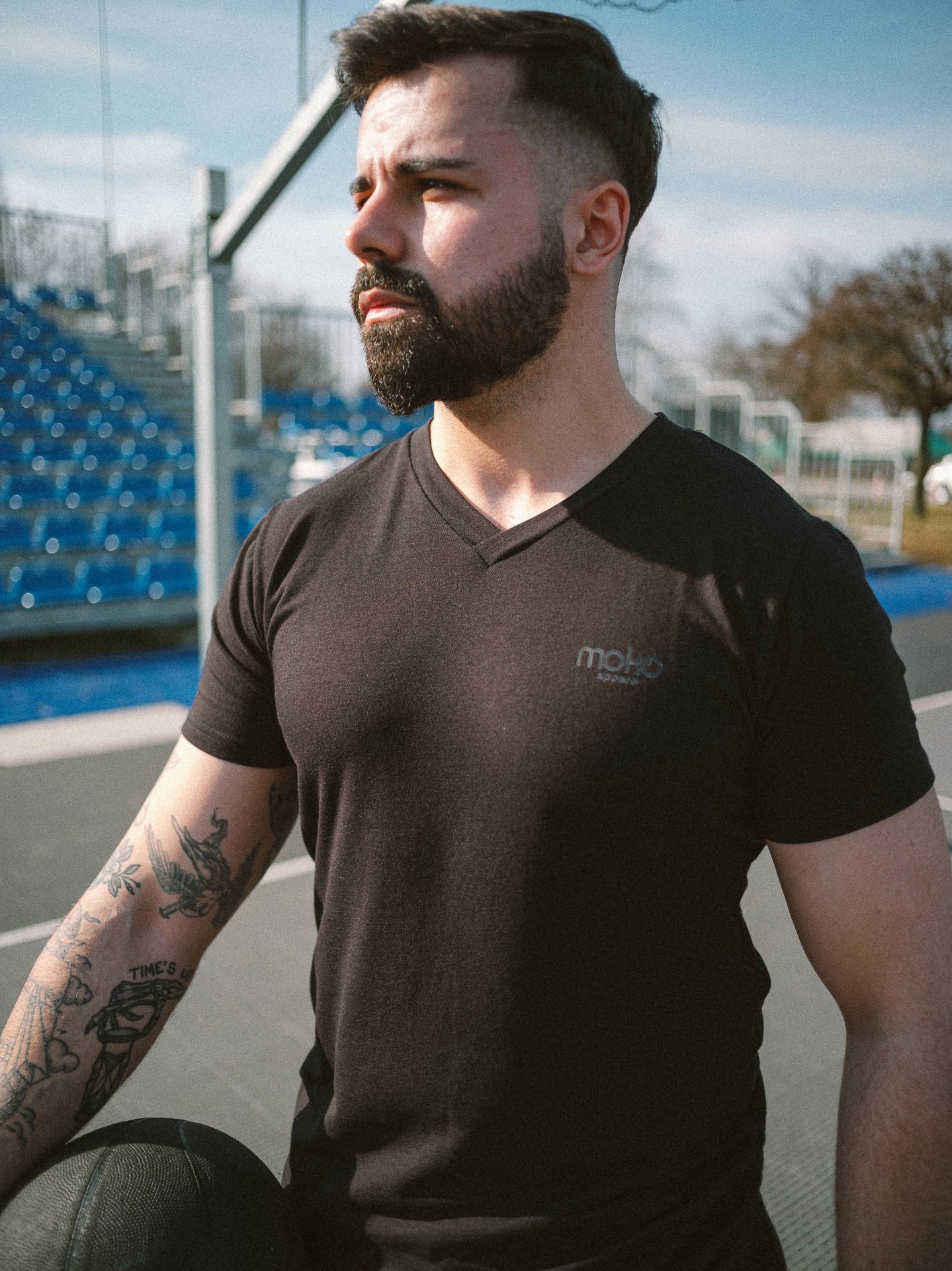 Essentials T-shirt · Men Black — ujęcie 2